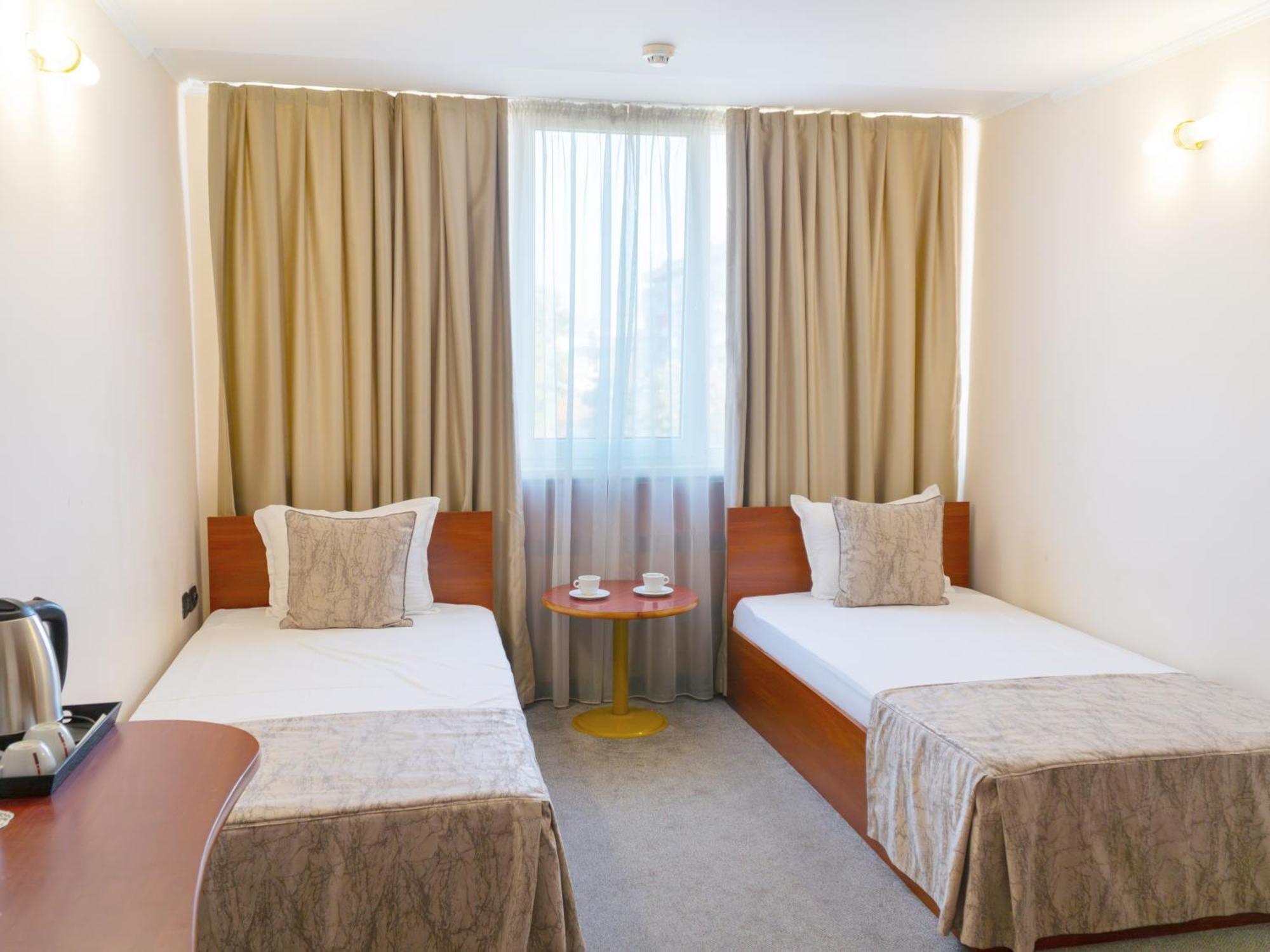 Hotel Orbita Varna Exterior photo